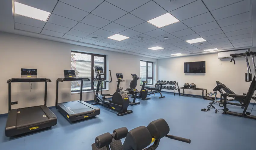 Hotel Energy & Business Center superior Paks - Kedvezm�nyes �r csal�dok r�sz�reak reggelis ell�t�ssal (1 �jt�l)