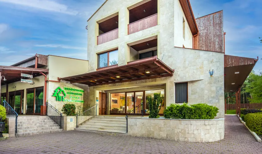 Erdspuszta Club Hotel Debrecen - Romantikus pillanatok (min. 2 j)
