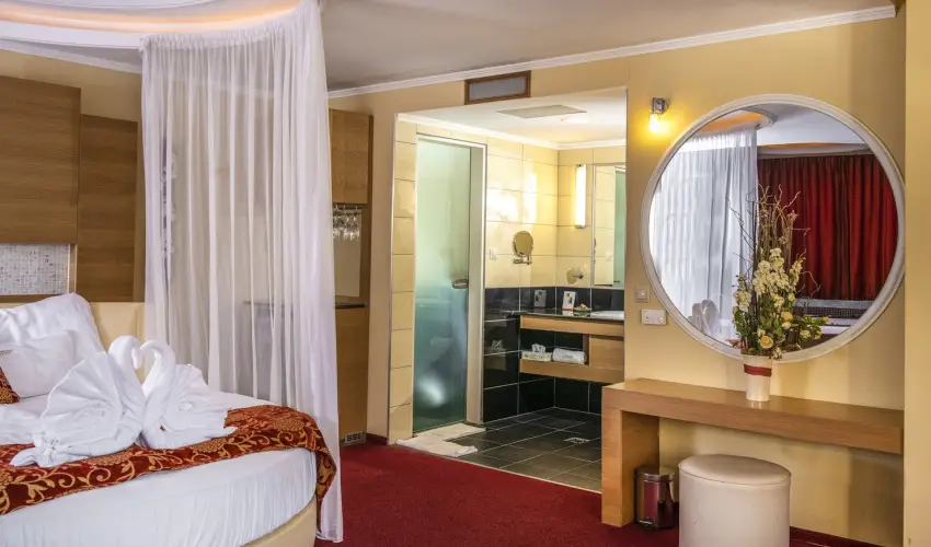 Erdspuszta Club Hotel Debrecen - Romantikus pillanatok (min. 2 j)