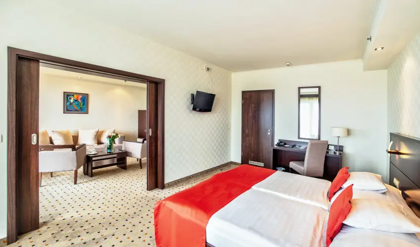 Hunguest Hotel Gyula Gyula - Kedvezmnyes flpanzis ajnlat frdbelpvel (min. 2 j)