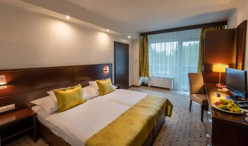 Hunguest Hotel Gyula Gyula - Kedvezmnyes flpanzis ajnlat frdbelpvel (min. 2 j)