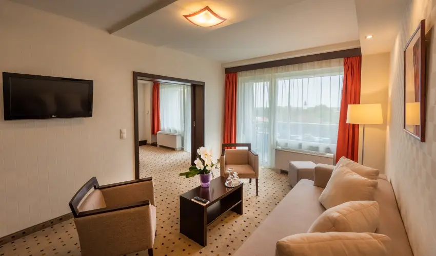 Hunguest Hotel Gyula Gyula - Kedvezmnyes flpanzis ajnlat frdbelpvel (min. 2 j)