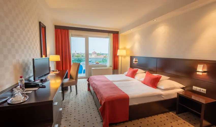 Hunguest Hotel Gyula Gyula - Kedvezmnyes flpanzis ajnlat frdbelpvel (min. 2 j)