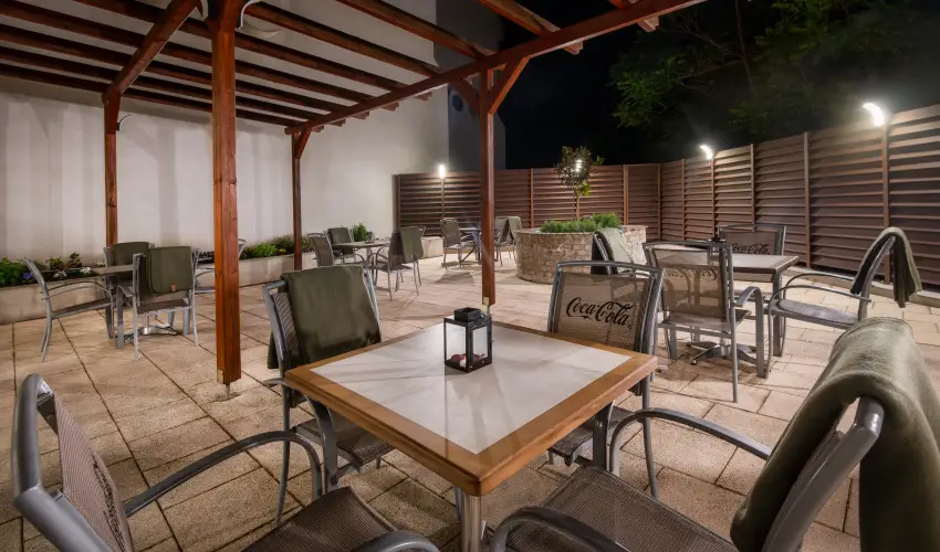 Hunguest Hotel Gyula Gyula - Kedvezmnyes flpanzis ajnlat frdbelpvel (min. 2 j)