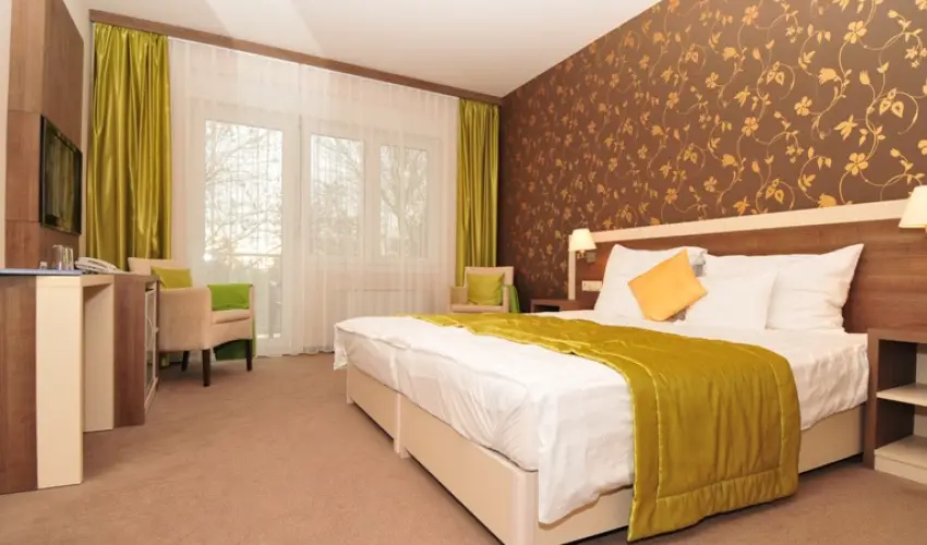 Hotel Eurpa Gunaras Dombvr - Kedvezmnyes r csaldok rszreak nelltssal (1 jtl)