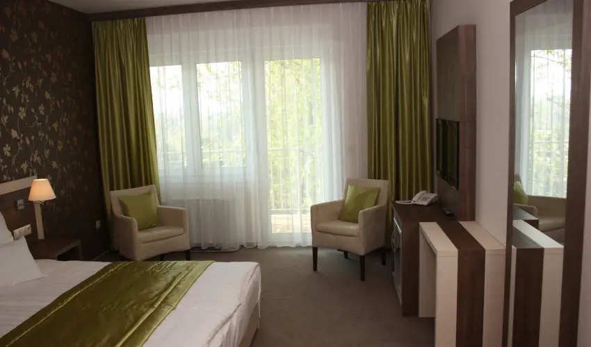 Hotel Eurpa Gunaras Dombvr - Kedvezmnyes r csaldok rszreak nelltssal (1 jtl)