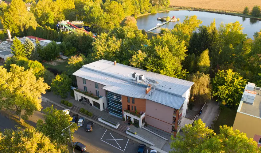 Hotel Eurpa Gunaras Dombvr - Kedvezmnyes r csaldok rszreak nelltssal (1 jtl)