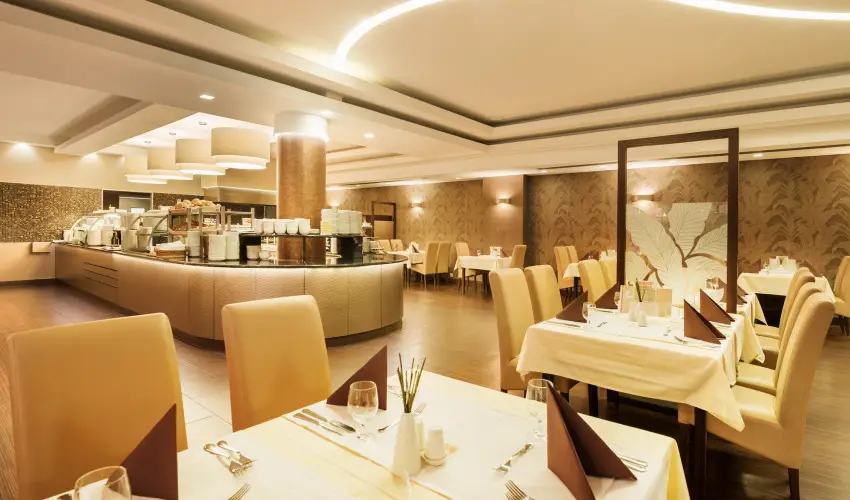 Hotel Eurpa Fit Hvz - Kedvezmnyes r csaldok rszre flpanzival 