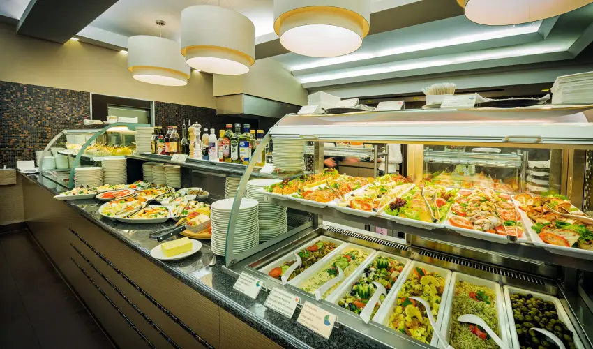 Hotel Eurpa Fit Hvz - Kedvezmnyes r csaldok rszre flpanzival 