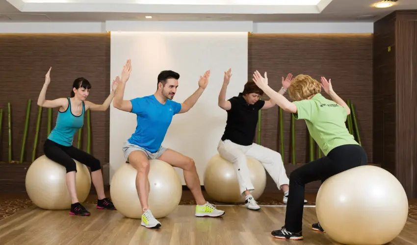 Hotel Eurpa Fit Hvz - Kedvezmnyes r csaldok rszre flpanzival 