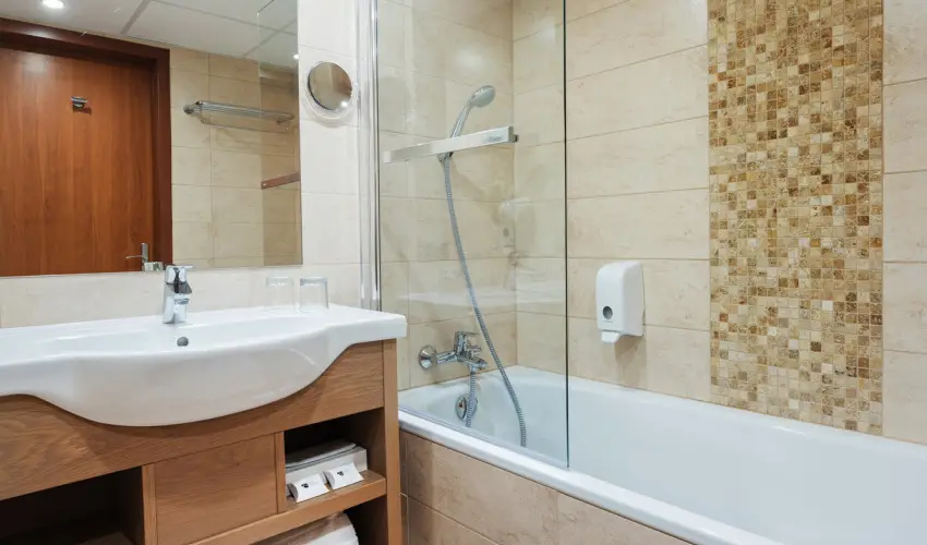 Hotel Eurpa Fit Hvz - Kedvezmnyes r csaldok rszre flpanzival 