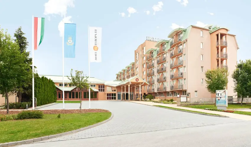 Hotel Eurpa Fit Hvz - Kedvezmnyes r csaldok rszre flpanzival 