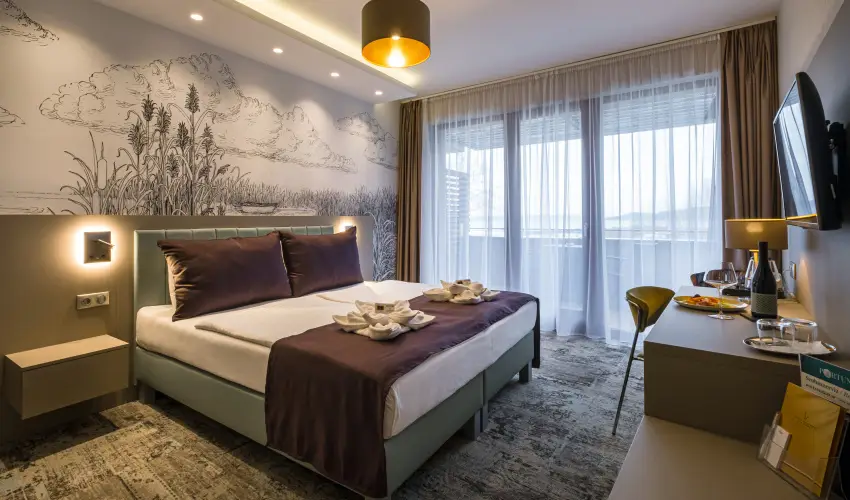 Hotel Golden Lake Resort Balatonfred - Kedvezmnyes r csaldok rszre flpanzis elltssal (1 jtl)