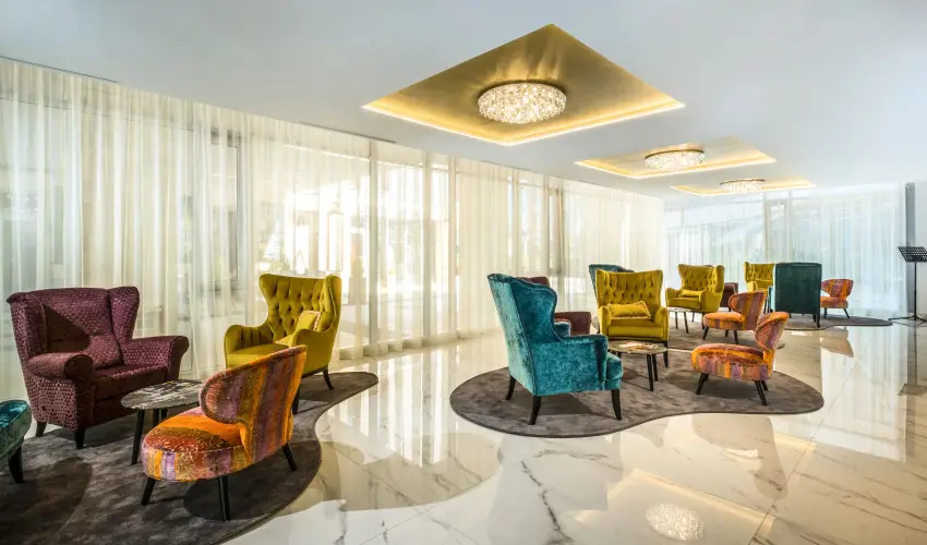 Hotel Golden Lake Resort Balatonfred - Kedvezmnyes r csaldok rszre flpanzis elltssal (1 jtl)