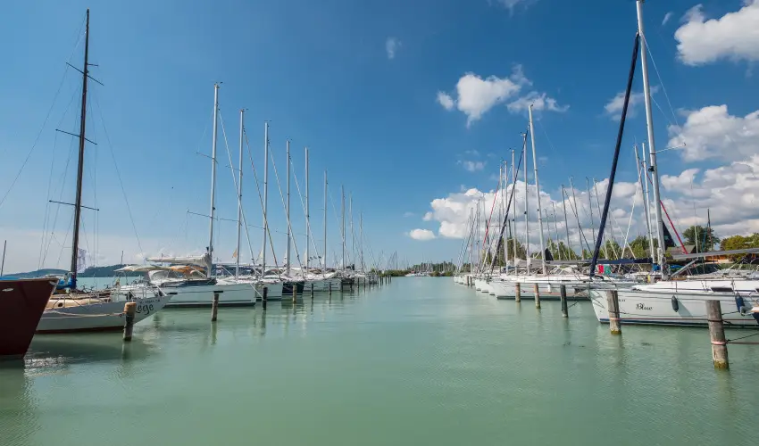 Hotel Golden Lake Resort Balatonfred - Kedvezmnyes r csaldok rszre flpanzis elltssal (1 jtl)