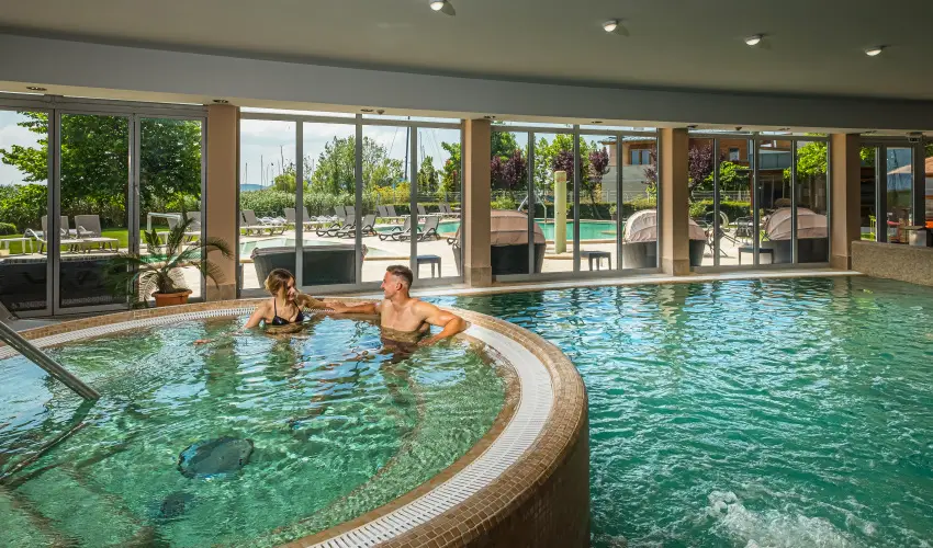 Hotel Golden Lake Resort Balatonfred - Kedvezmnyes r csaldok rszre flpanzis elltssal (1 jtl)