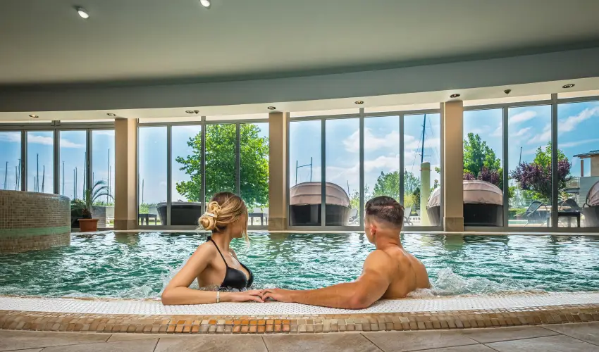 Hotel Golden Lake Resort Balatonfred - Kedvezmnyes r csaldok rszre flpanzis elltssal (1 jtl)