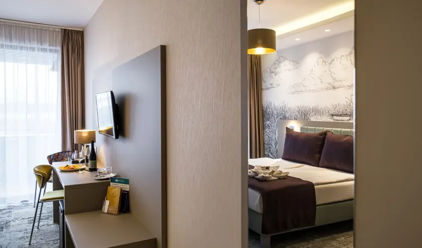 Hotel Golden Lake Resort Balatonfred - Kedvezmnyes r csaldok rszre flpanzis elltssal (1 jtl)