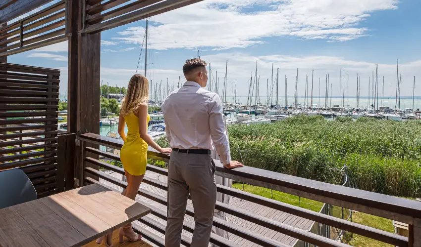 Hotel Golden Lake Resort Balatonfred - Kedvezmnyes r csaldok rszre flpanzis elltssal (1 jtl)