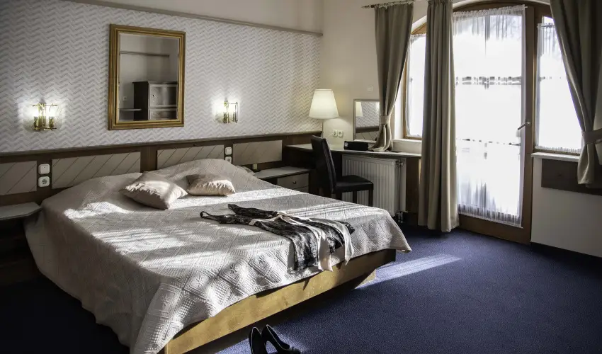 Hasik Hotel D�br�nte - Kedvezm�nyes �r f�lpanzi�val (min. 2 �j)