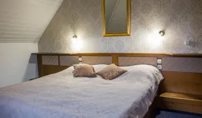 Hasik Hotel D�br�nte