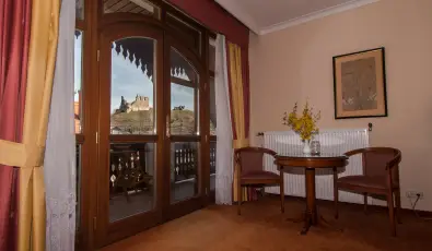 Hasik Hotel D�br�nte