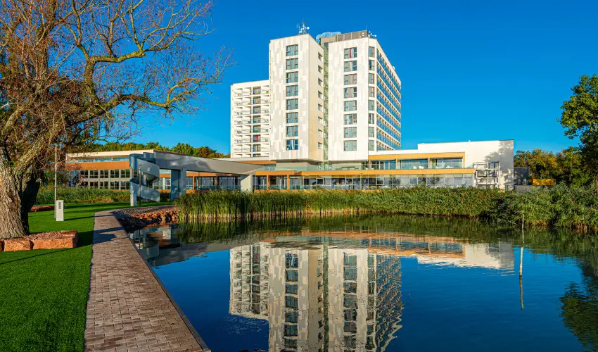 Hotel Helikon Keszthely - T�bbet kevesebb�rt (min. 3 �j)
