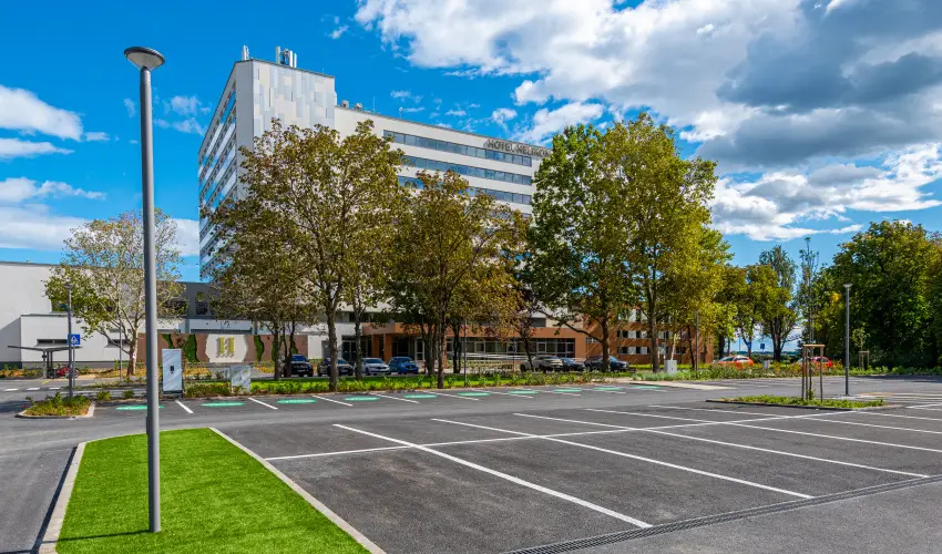 Hotel Helikon Keszthely - T�bbet kevesebb�rt (min. 3 �j)