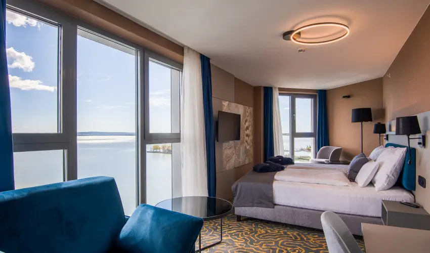 Hotel Helikon Keszthely - T�bbet kevesebb�rt (min. 3 �j)