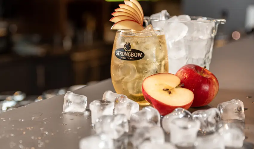 Hotel Helikon Keszthely - T�bbet kevesebb�rt (min. 3 �j)