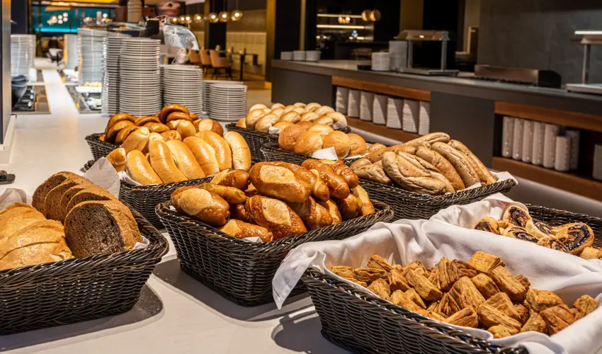 Hotel Helikon Keszthely - T�bbet kevesebb�rt (min. 3 �j)