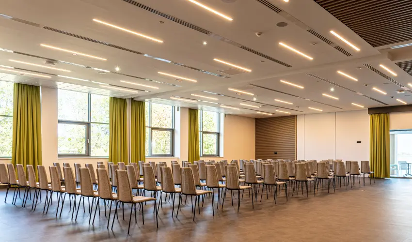 Hotel Helikon Keszthely - T�bbet kevesebb�rt (min. 3 �j)