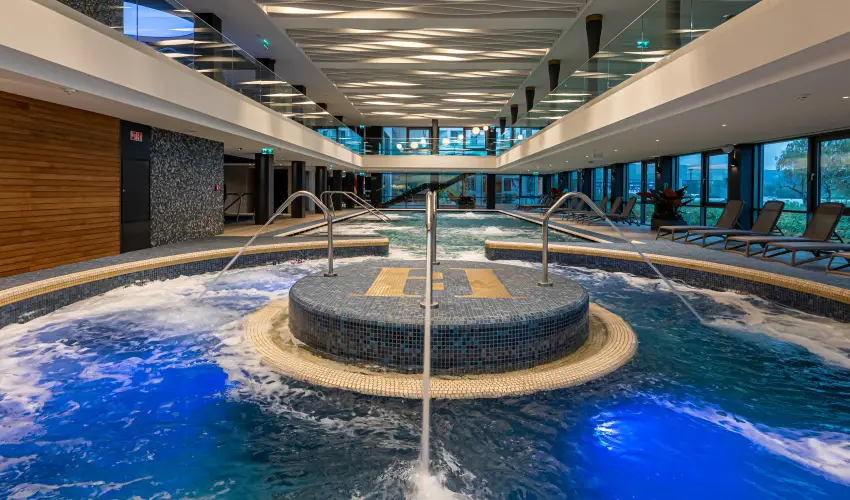 Hotel Helikon Keszthely - T�bbet kevesebb�rt (min. 3 �j)