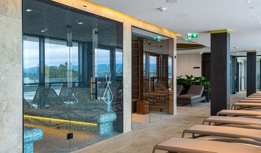 Hotel Helikon Keszthely - T�bbet kevesebb�rt (min. 3 �j)