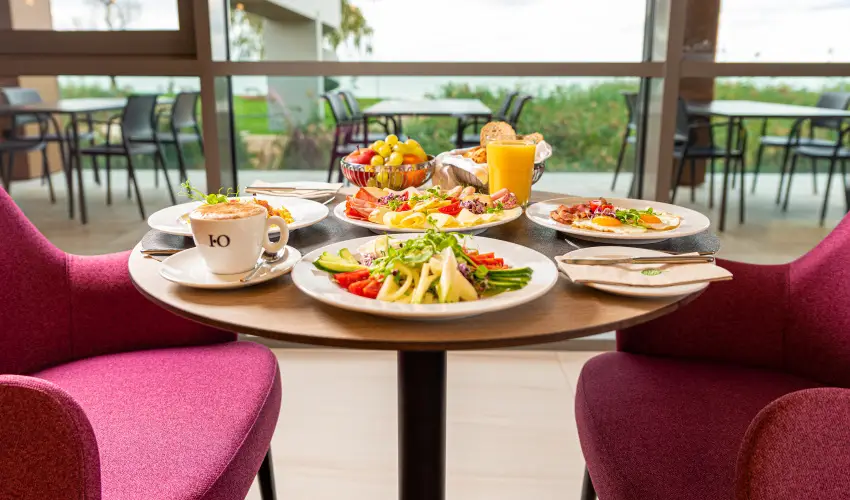 Hotel Helikon Keszthely - T�bbet kevesebb�rt (min. 3 �j)