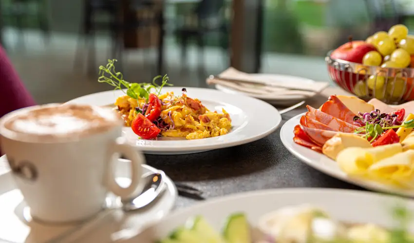 Hotel Helikon Keszthely - T�bbet kevesebb�rt (min. 3 �j)