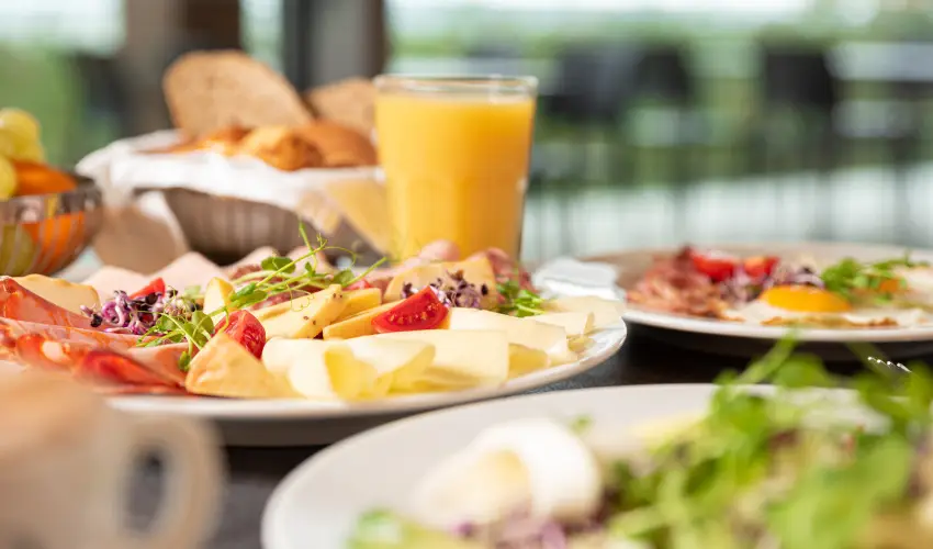 Hotel Helikon Keszthely - T�bbet kevesebb�rt (min. 3 �j)