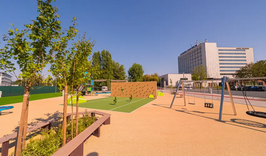 Hotel Helikon Keszthely - T�bbet kevesebb�rt (min. 3 �j)