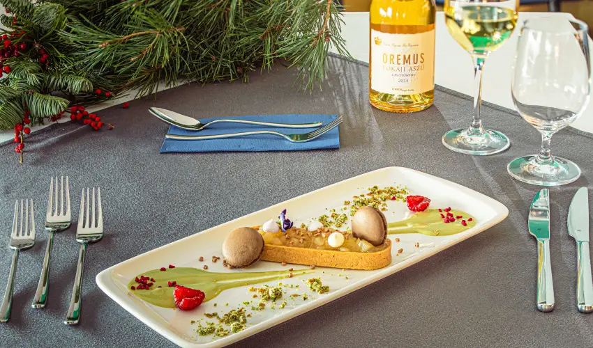 Hotel Helikon Keszthely - T�bbet kevesebb�rt (min. 3 �j)