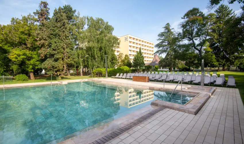 Hunguest Hotel Helios H�v�z - Legjobb �r all inclusive ell�t�ssal a h�v�zi Hunguest Heliosban (min. 2 �j)