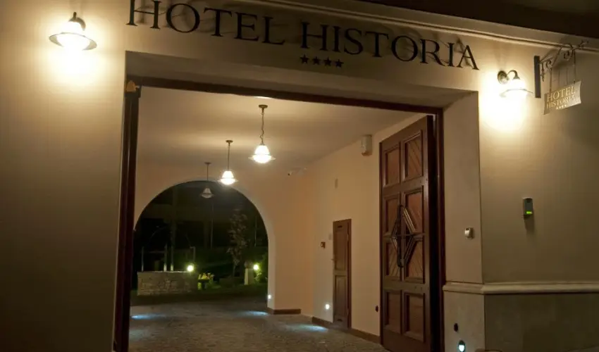 Hotel Historia & Historante Veszprm - Kedvezmnyes r csaldok rszreak reggelis elltssal (1 jtl)