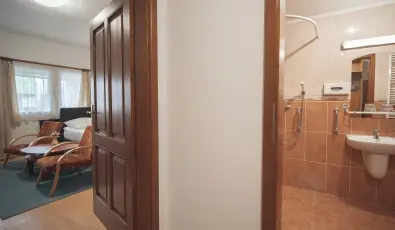 Hforrs Hotel s dlpark Gyula