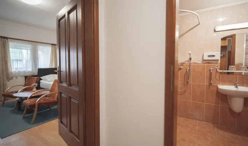 Hforrs Hotel s dlpark Gyula - Kedvezmnyes r csaldok rszreak nelltssal (1 jtl)