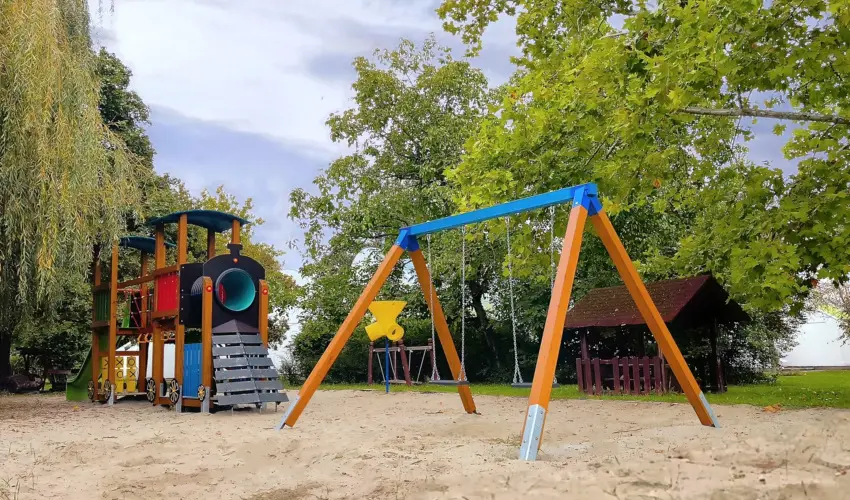 H�forr�s Hotel �s �d�l�park Gyula - Kedvezm�nyes �r csal�dok r�sz�reak �nell�t�ssal (1 �jt�l)