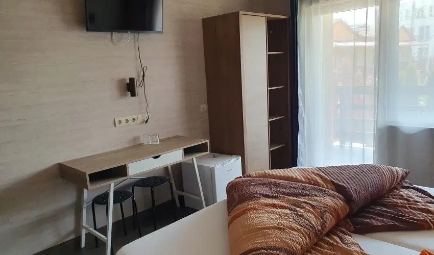 Hotel Hungaria Miskolctapolca Miskolctapolca - Kedvezmnyes r csaldok rszreak nelltssal (1 jtl)