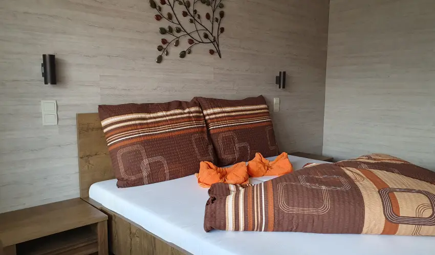 Hotel Hungaria Miskolctapolca Miskolctapolca - Kedvezmnyes r csaldok rszreak nelltssal (1 jtl)