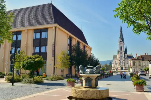 Hotel �rottk� - Tal�lkozzunk K�szegen!