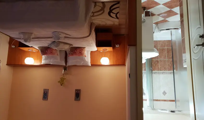 Hotel Isabell Gyr - Kedvezmnyes r csaldok rszreak reggelis elltssal (1 jtl)