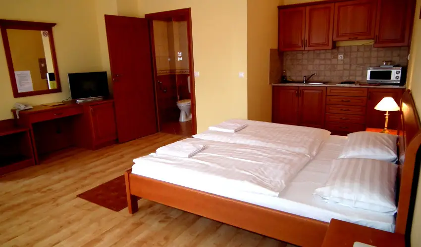 Hotel Jrja Hajdszoboszl - Kedvezmnyes r csaldok rszreak flpanzis elltssal (1 jtl)