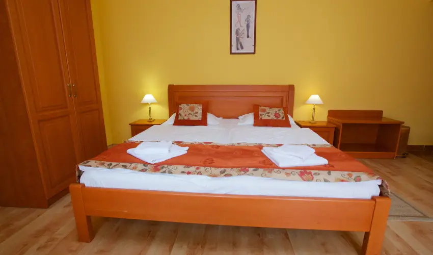 Hotel Jrja Hajdszoboszl - Kedvezmnyes r csaldok rszreak flpanzis elltssal (1 jtl)